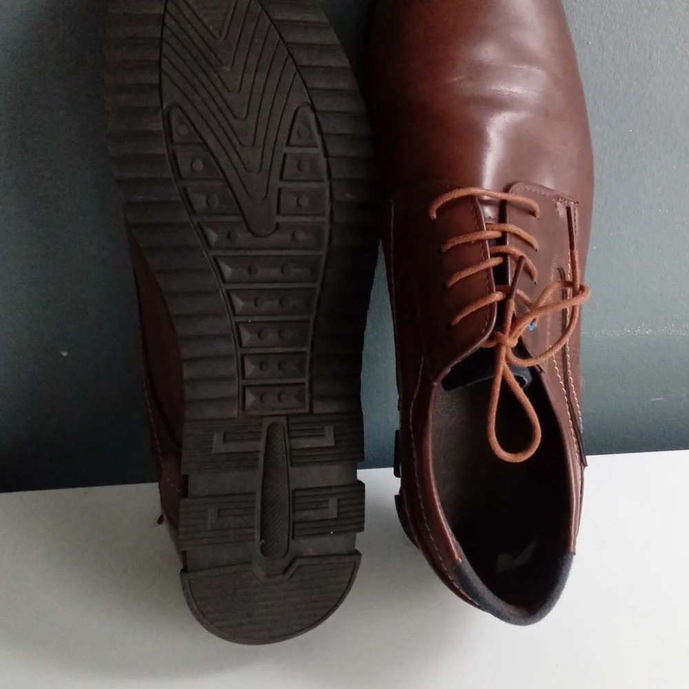 Mens Brown Leather Plain Toe Derby Dress Shoes with Sporty Outsole‎ Navy Trim